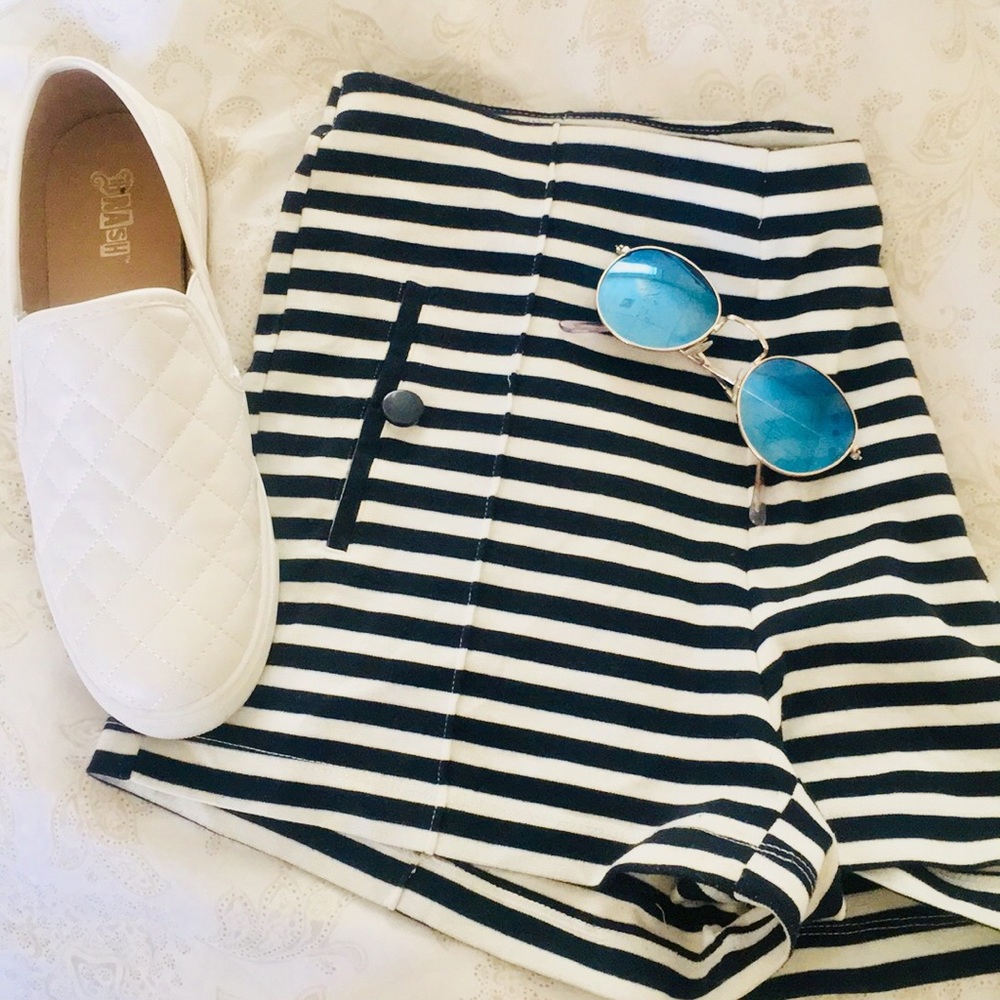 Nautical Stripped High-Waisted Short